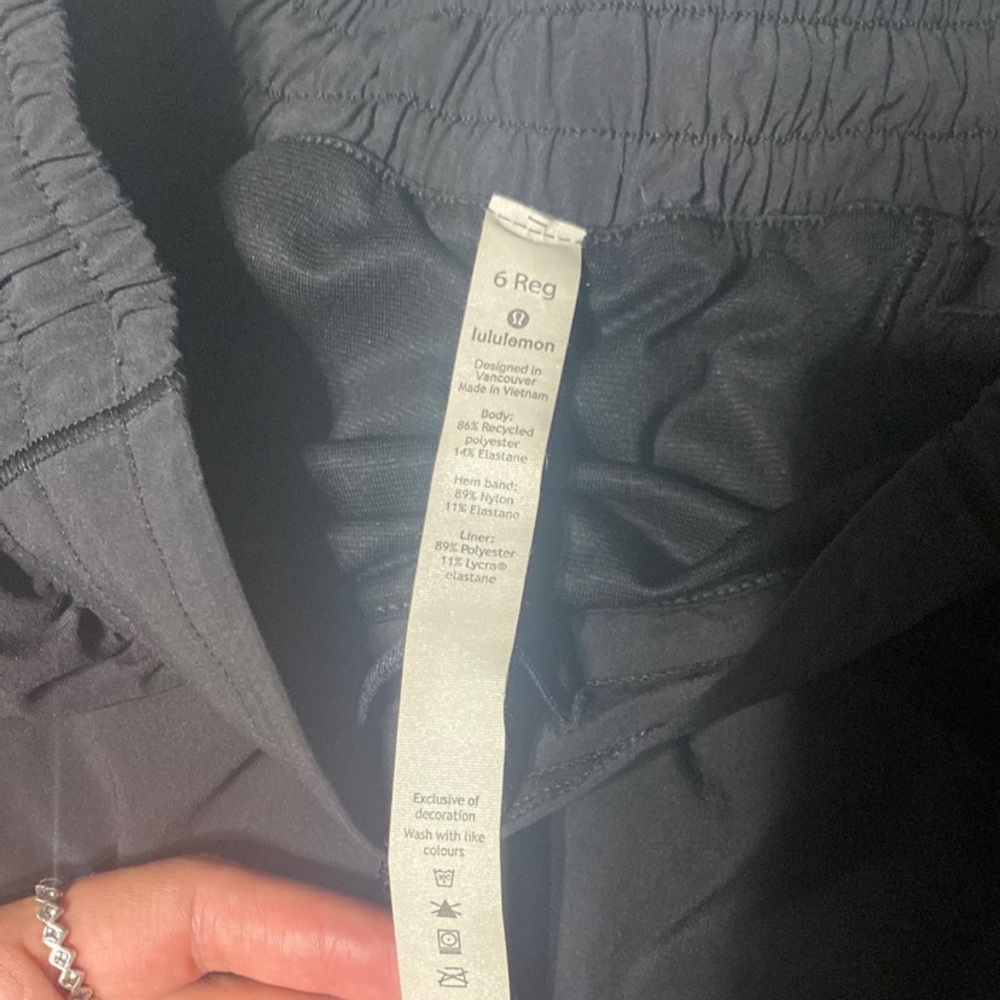 Lululemon hotty hot shorts